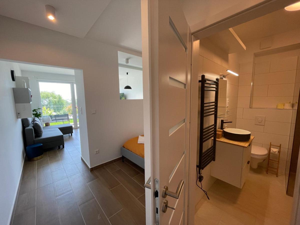 Panorama Superior Apartments - Pool, Garden, Parking บาลาโตนัลมาดี ภายนอก รูปภาพ
