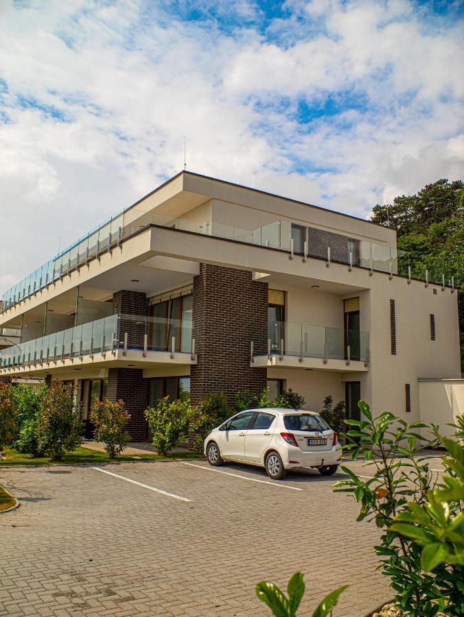Panorama Superior Apartments - Pool, Garden, Parking บาลาโตนัลมาดี ภายนอก รูปภาพ