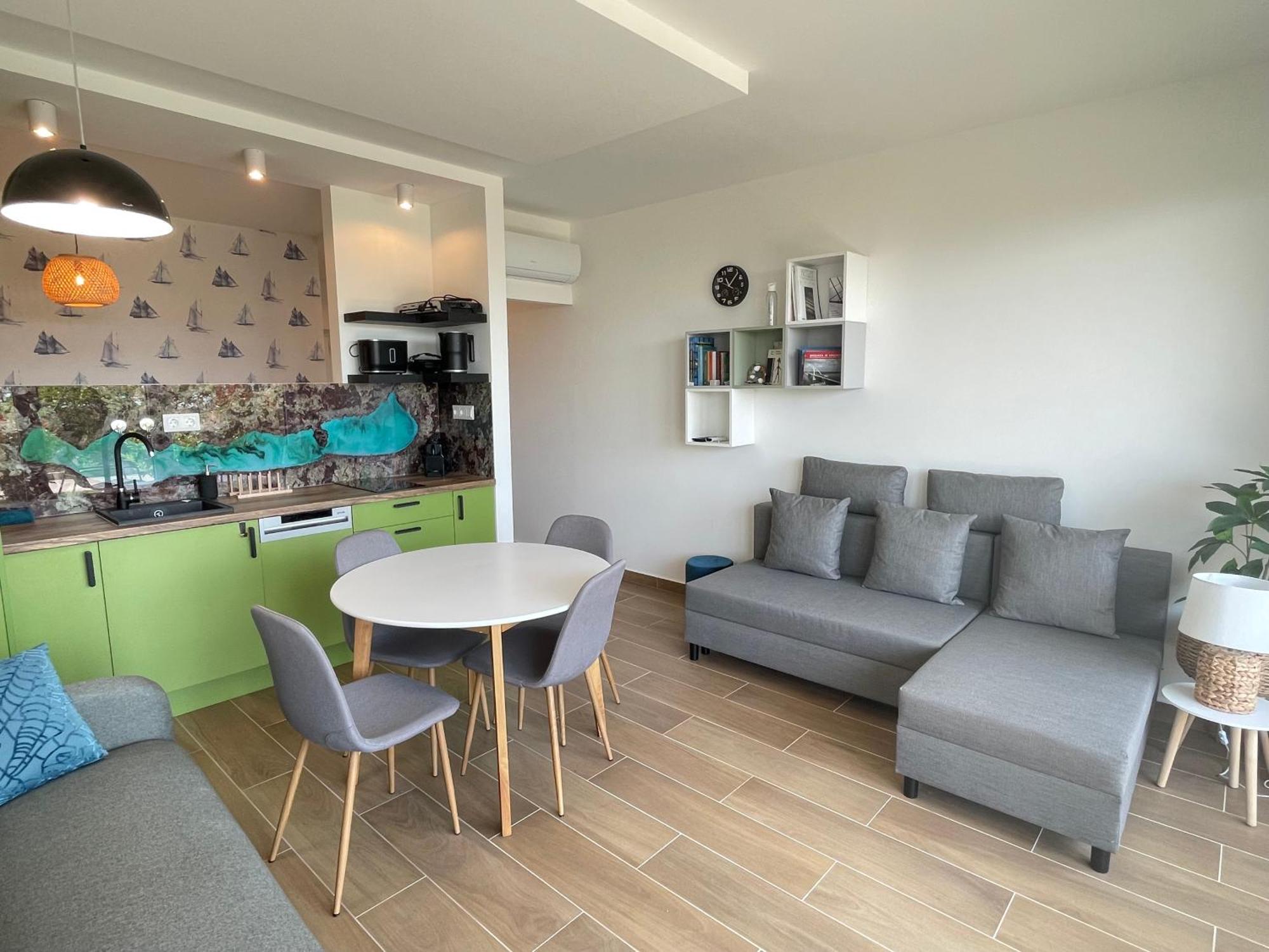 Panorama Superior Apartments - Pool, Garden, Parking บาลาโตนัลมาดี ภายนอก รูปภาพ
