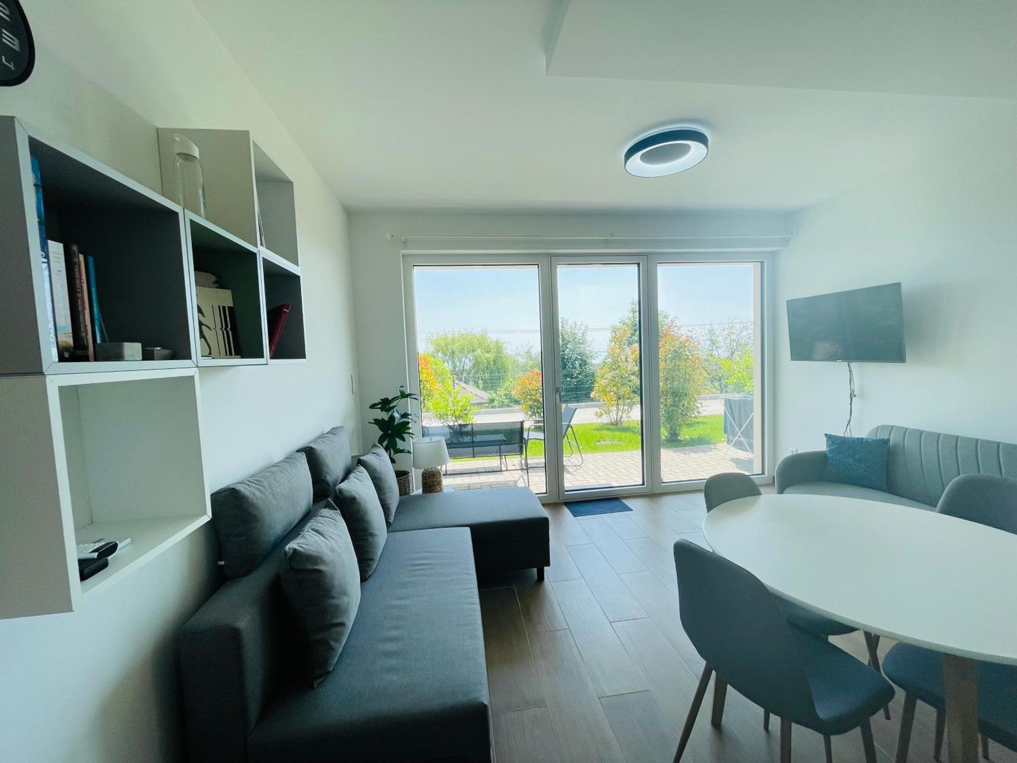 Panorama Superior Apartments - Pool, Garden, Parking บาลาโตนัลมาดี ภายนอก รูปภาพ