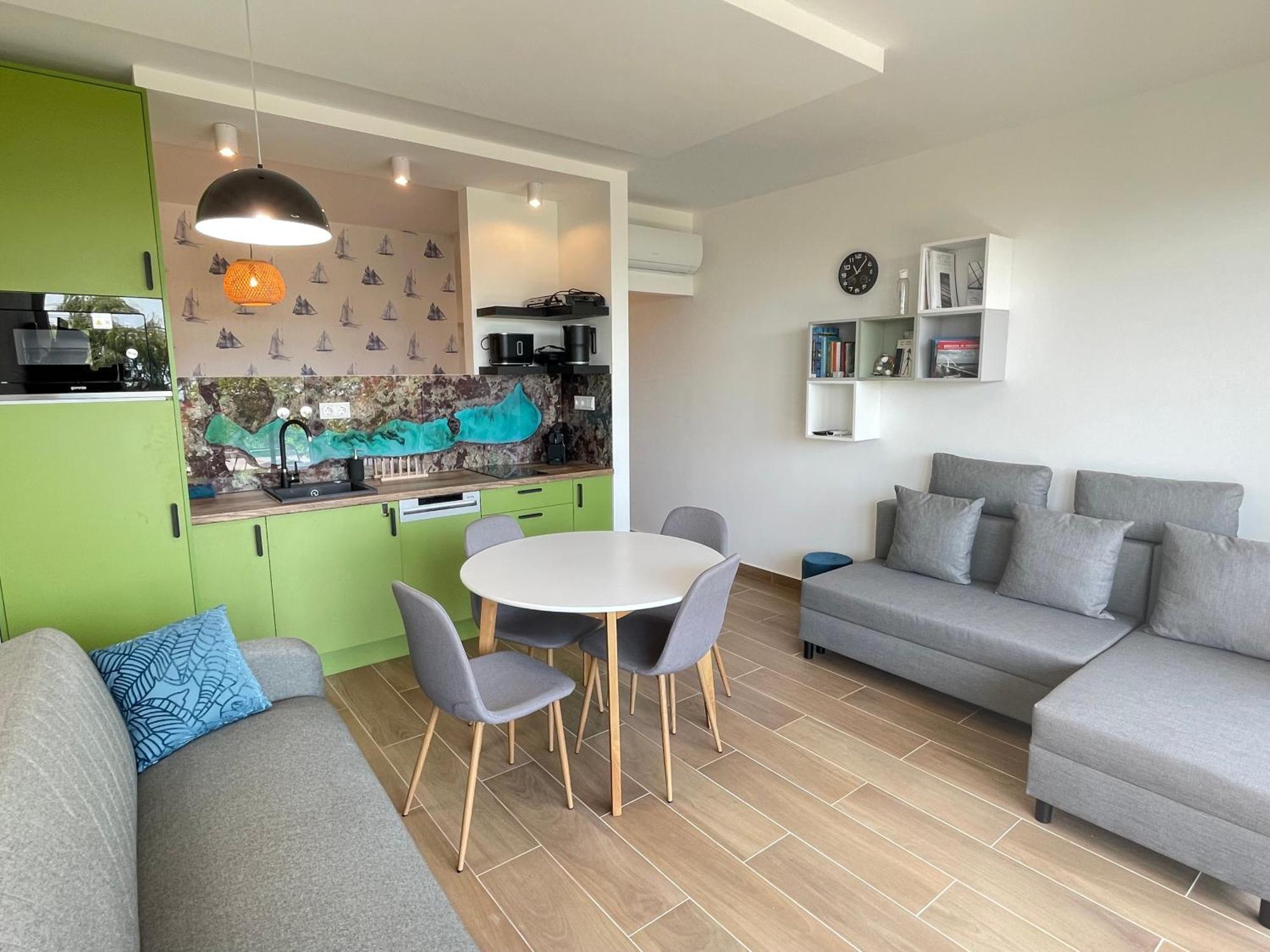 Panorama Superior Apartments - Pool, Garden, Parking บาลาโตนัลมาดี ภายนอก รูปภาพ