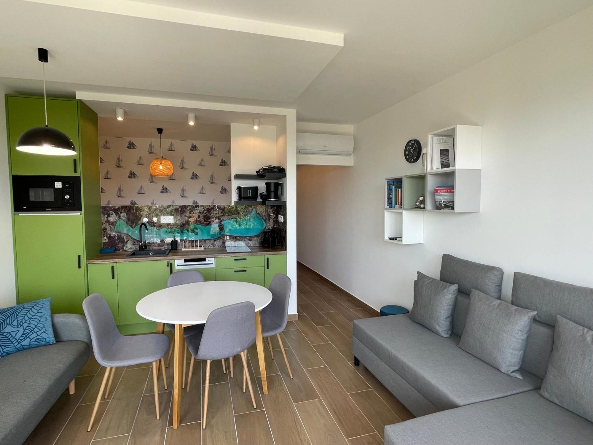 Panorama Superior Apartments - Pool, Garden, Parking บาลาโตนัลมาดี ภายนอก รูปภาพ